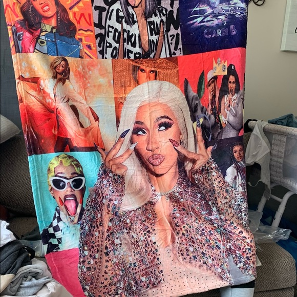Other - 🌟2for$10🌟 Cardi b plush throw blanket